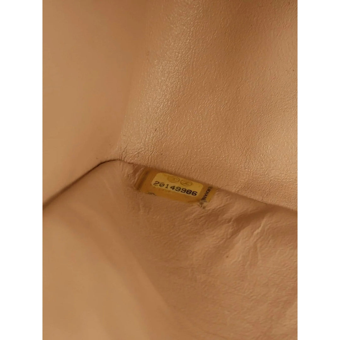 Chanel Classic Double rabat Jumbo Cuir caviar Beige – vue 8 – GABY PARIS