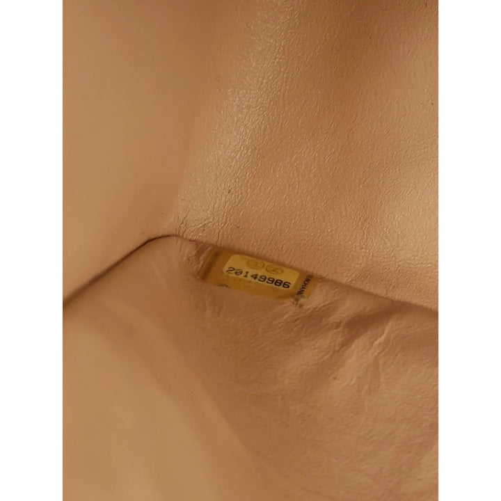 Chanel Classic Double rabat Jumbo Cuir caviar Beige – vue 8 – GABY PARIS