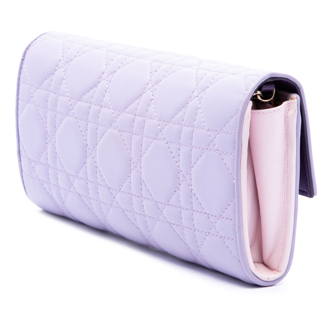 Dior Cannage Lady Dior Wallet on Chain Cuir d'agneau Violet – vue 2 – GABY PARIS