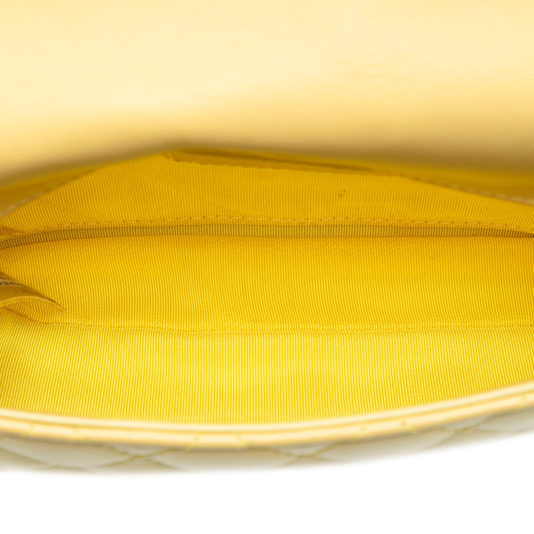 Chanel CC Matelassé Cuir d’agneau Side Packs à rabat