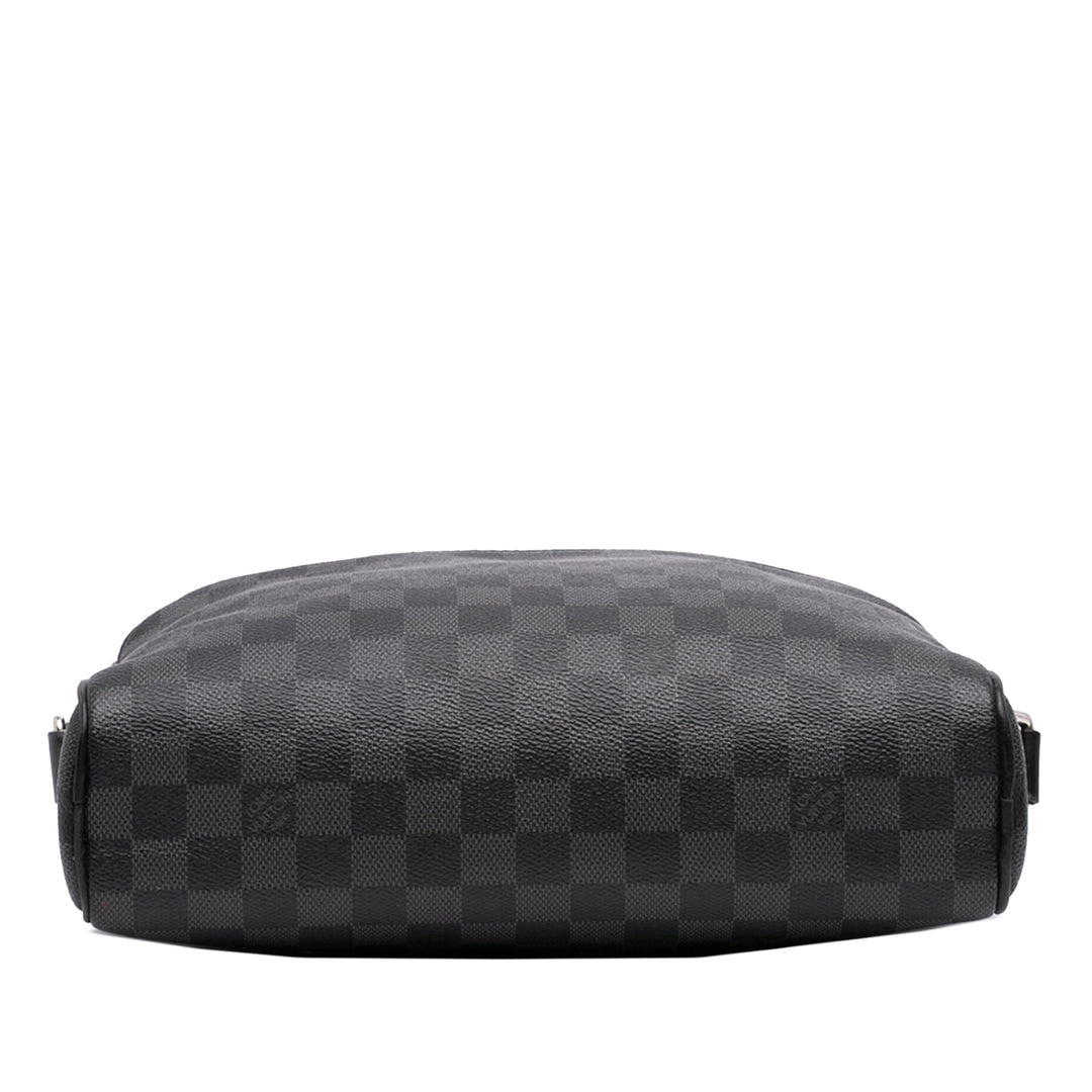 Louis Vuitton Damier Graphite Dayton Reporter PM