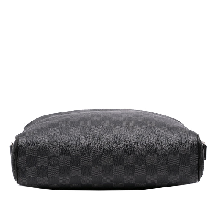Louis Vuitton Damier Graphite Dayton Reporter PM