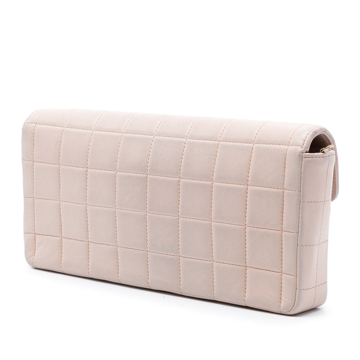 Chanel Chocolate Bar Cuir d’agneau East West à rabat – GABY PARIS Authentique