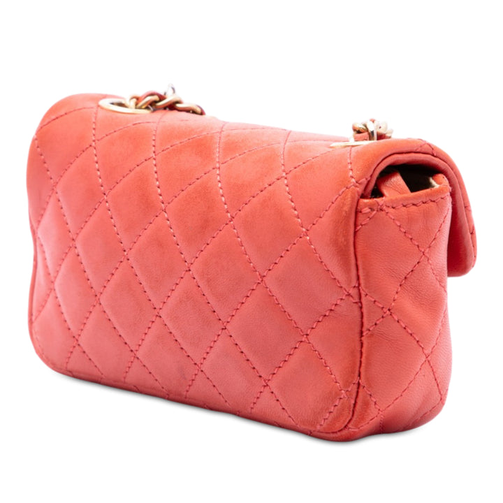 Chanel CC Matelassé Cruise Charms à rabat Extra Mini Cuir d'agneau Rouge – vue 2 – GABY PARIS