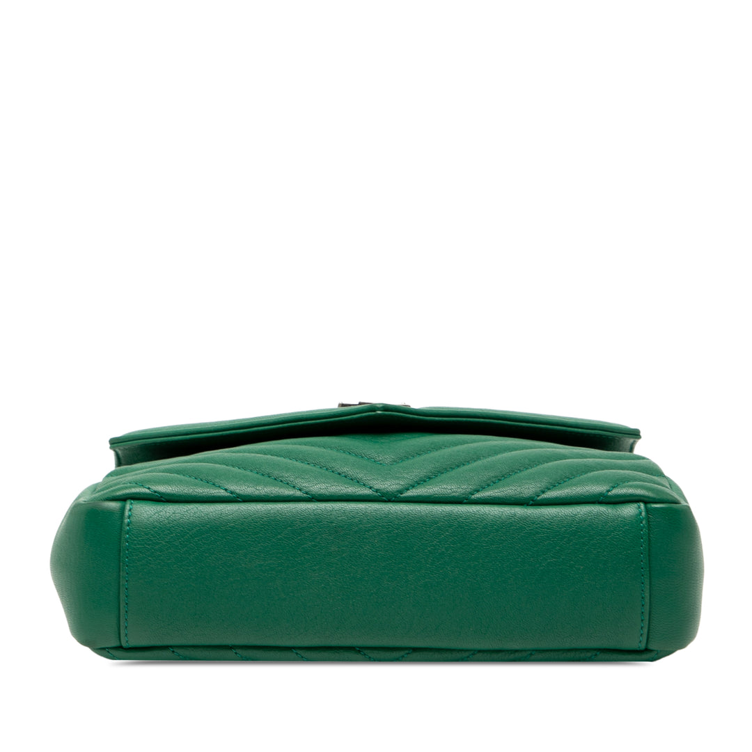 Saint Laurent Medium Matelassé Chevron Sheepskin College Sac cartable