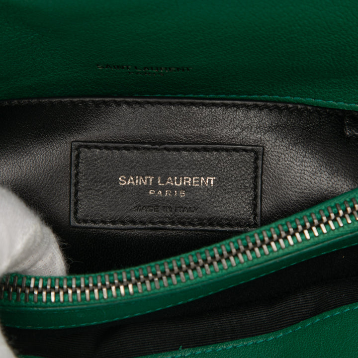 Saint Laurent Medium Matelassé Chevron Sheepskin College Sac cartable