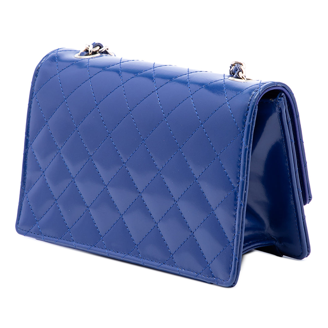 Chanel CC Matelassé Cuir verni Simple rabat