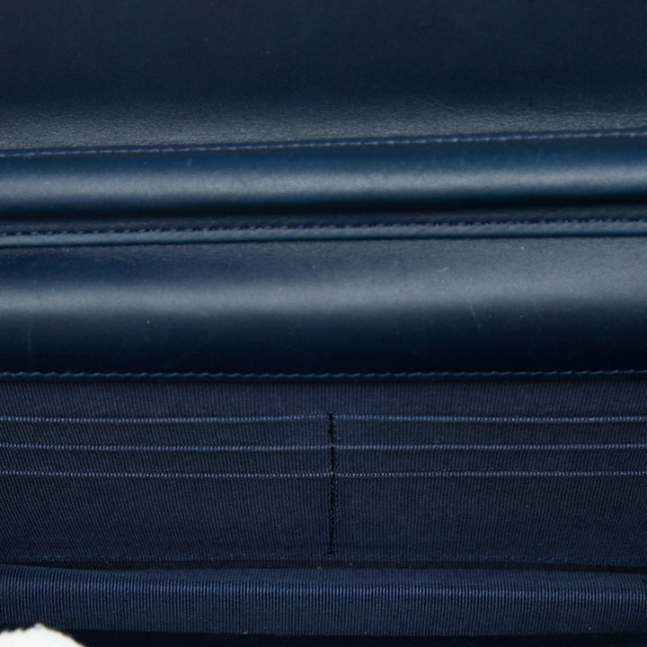 Chanel CC Matelassé Wallet on Chain Bleu – vue 4 – GABY PARIS
