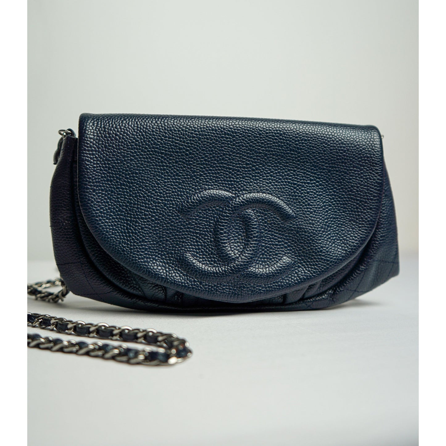 CHANEL Wallet on chain caviar blue