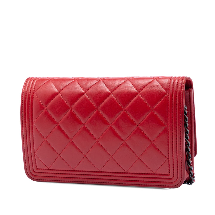 Chanel Matelassé Cuir d’agneau Boy Wallet on Chain