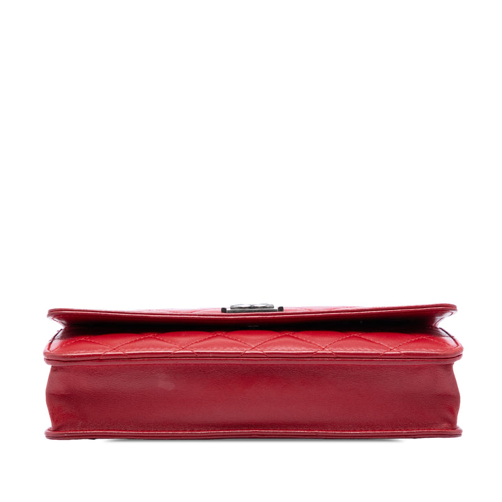 Chanel Matelassé Cuir d’agneau Boy Wallet on Chain