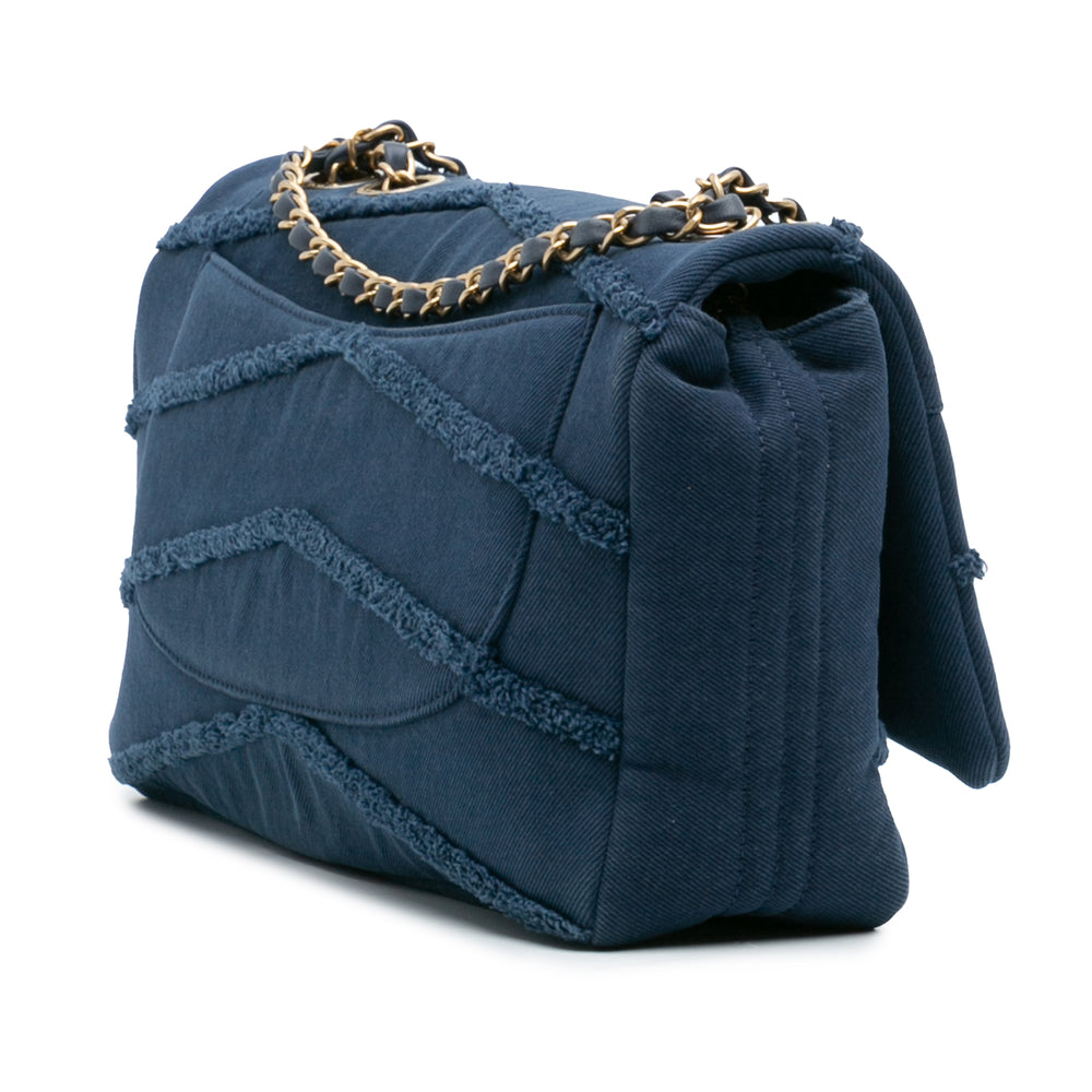 Chanel Jumbo Chevron Jean Fringe Coco Flap Bleu – GABY PARIS Authentique