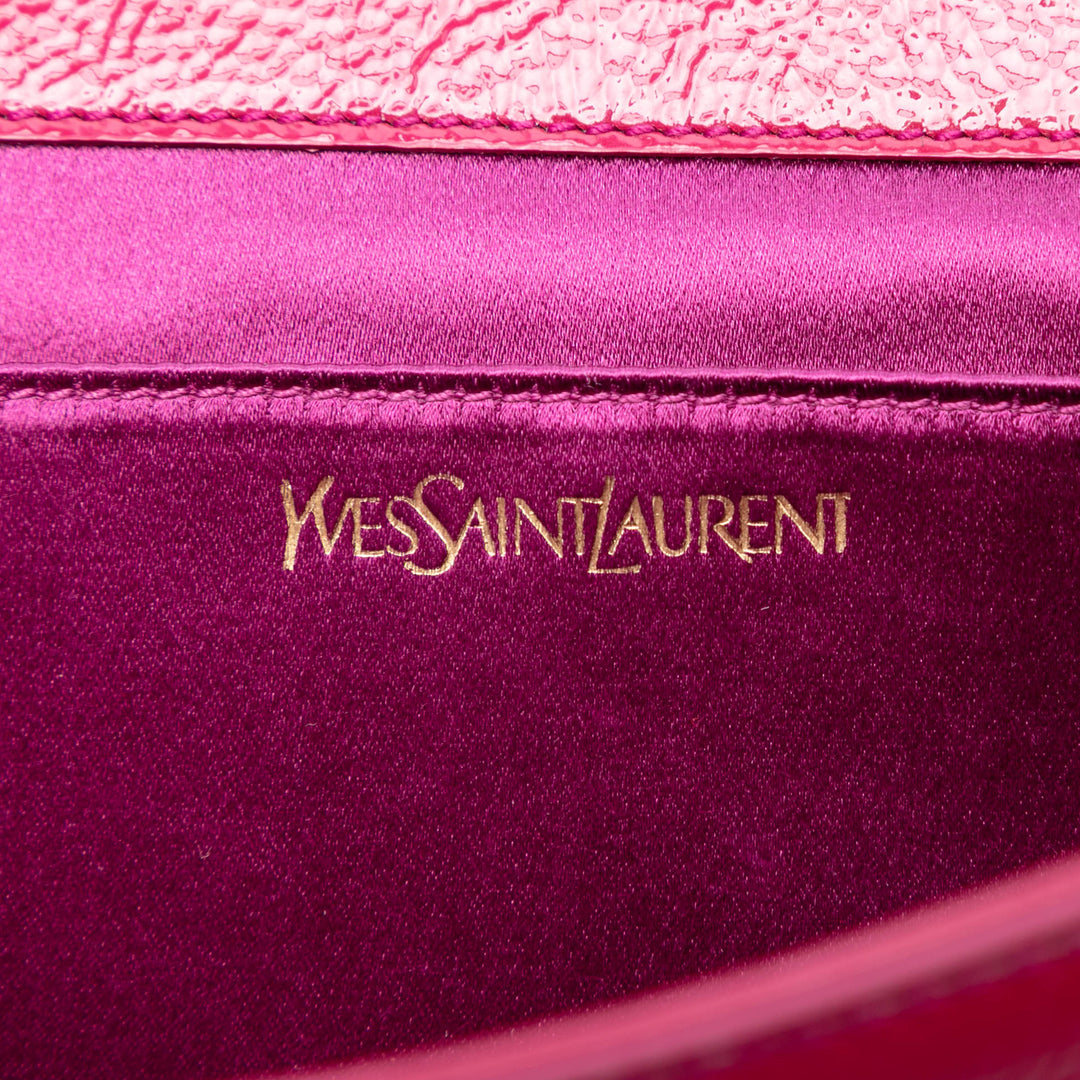 Saint Laurent Large Textured Cuir verni Belle De Jour Pochette