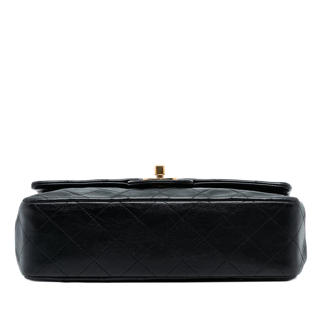Chanel Small Classic Cuir d’agneau Double rabat – GABY PARIS Authentique