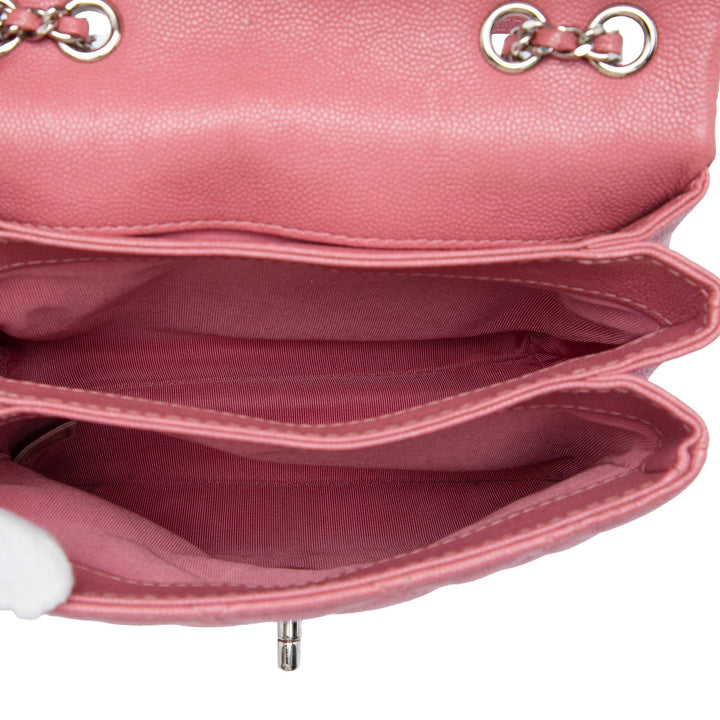 Matelassé Urban Companion à rabat Petit Cuir caviar Rose