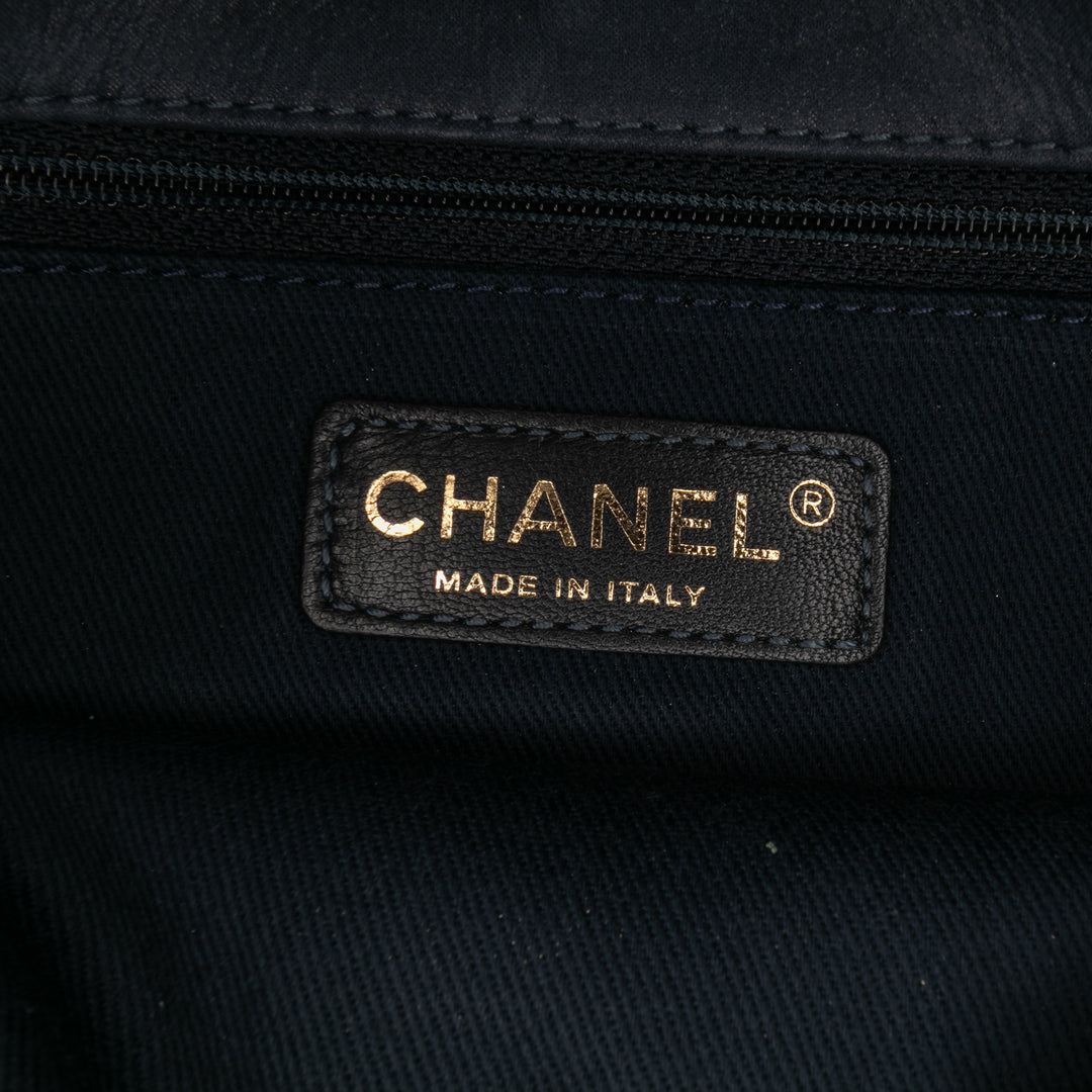 Chanel Medium Matelassé Cuir de veau Triple Surpiqué à rabat