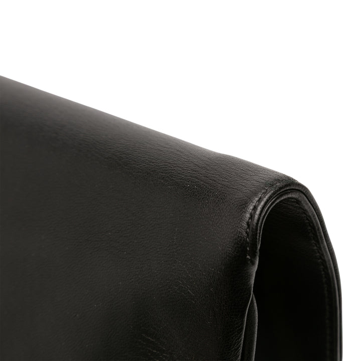 Chanel Matelassé Cuir d’agneau CC Unchained à rabat Pochette