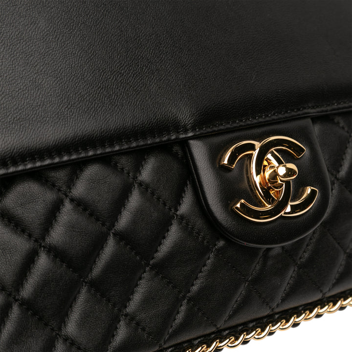 Chanel Matelassé Cuir d’agneau CC Unchained à rabat Pochette