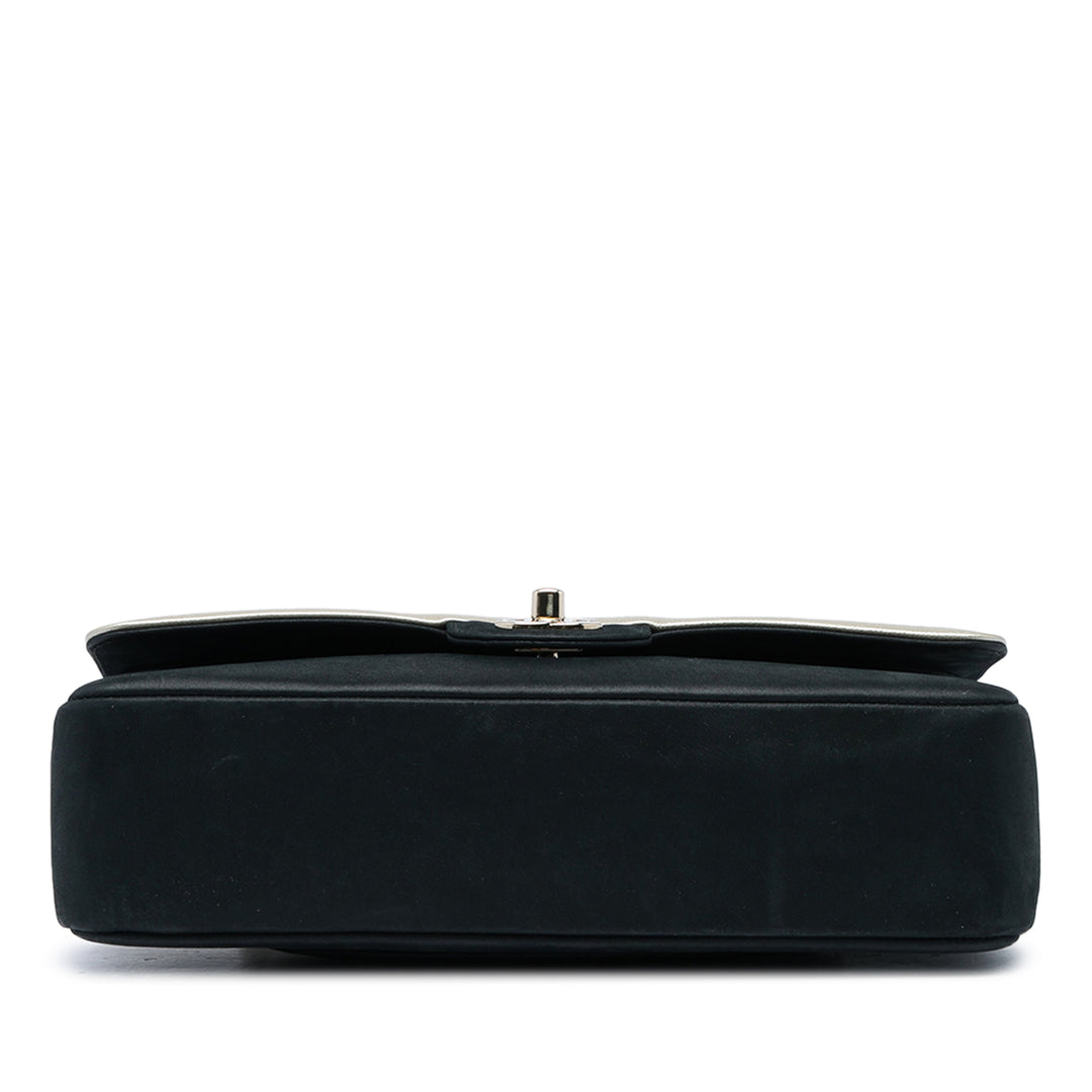 Classic Bicolore et Irisé Double rabat Moyen Cuir caviar Noir