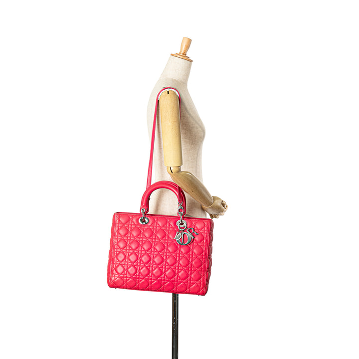 Dior Large Cuir d’agneau Cannage Lady Dior