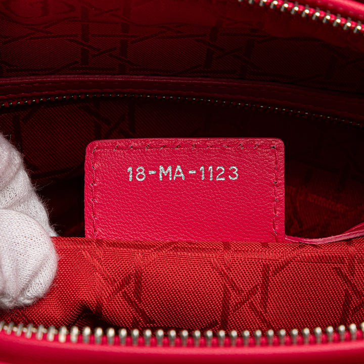Dior Large Cuir d’agneau Cannage Lady Dior