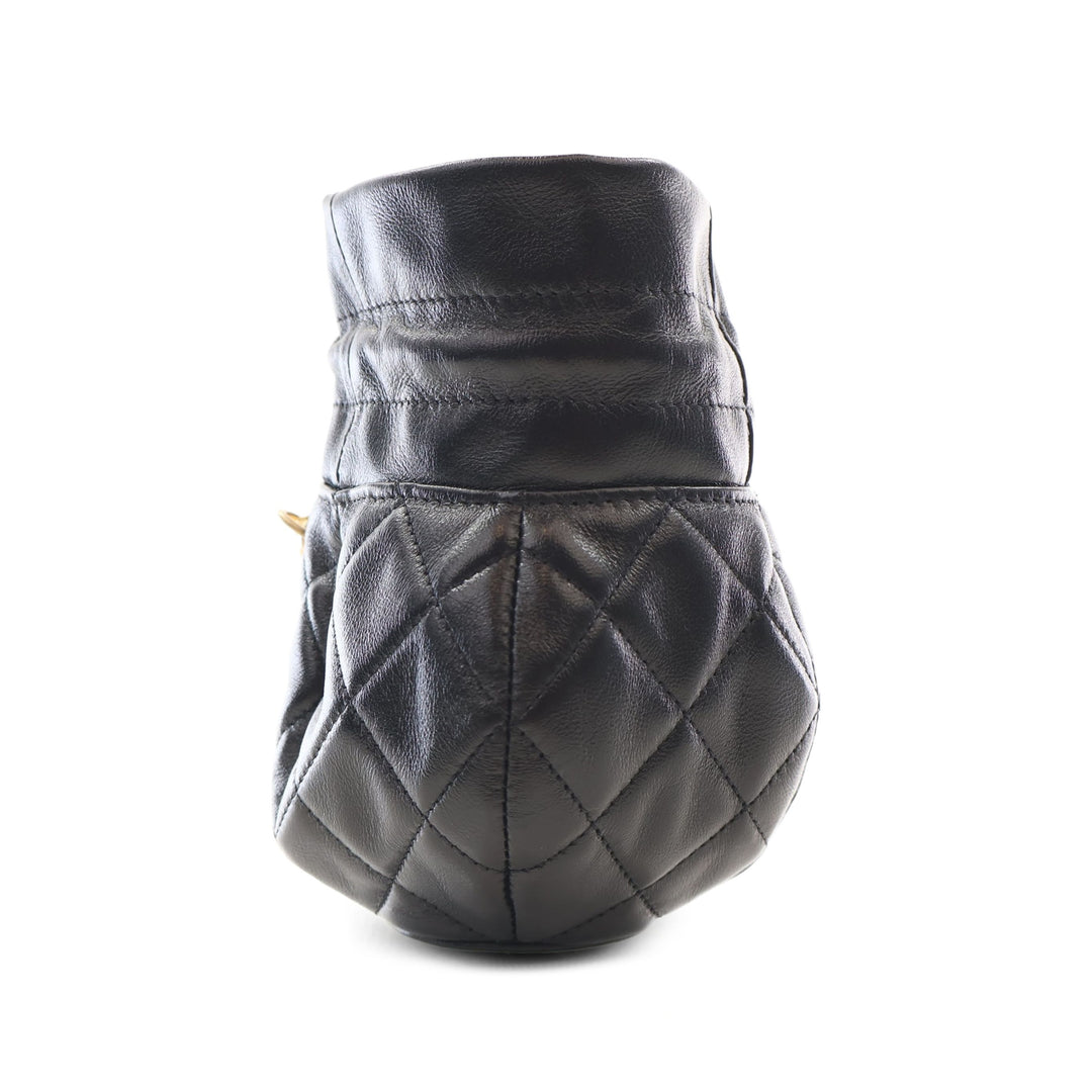 Chanel Pochette CC brillant Matelassé Cordon avec chaîne Cuir d'agneau Noir – vue 2 – GABY PARIS