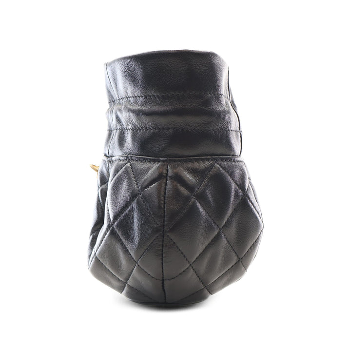Chanel Pochette CC brillant Matelassé Cordon avec chaîne Cuir d'agneau Noir – vue 2 – GABY PARIS