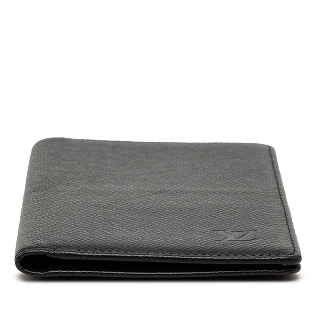 Louis Vuitton Taiga Brazza Portefeuille