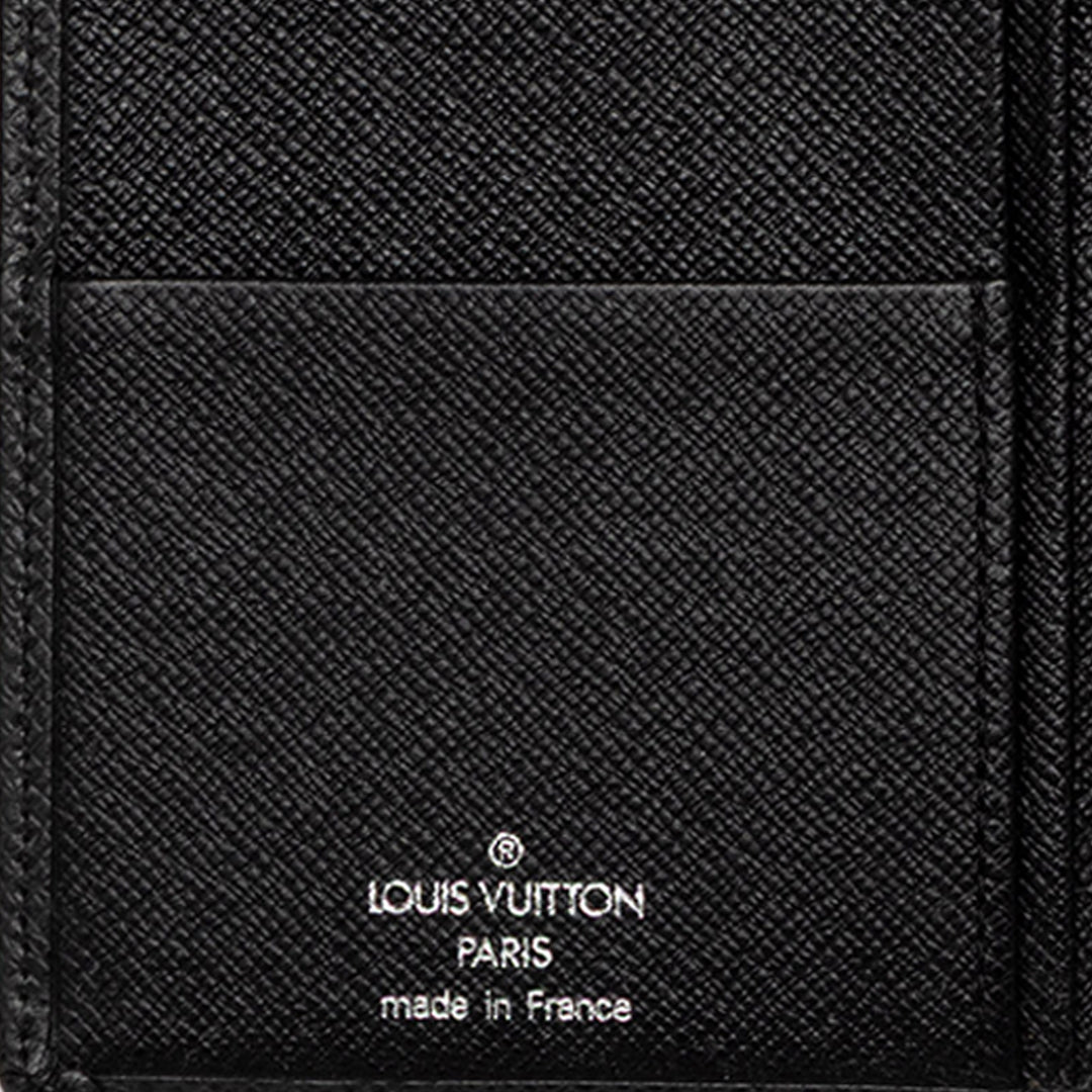 Louis Vuitton Taiga Brazza Portefeuille