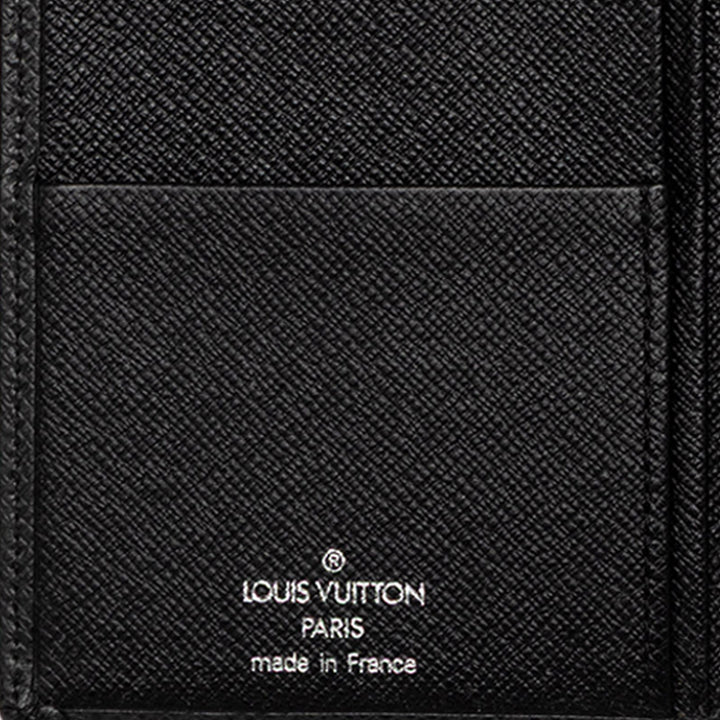 Louis Vuitton Taiga Brazza Portefeuille