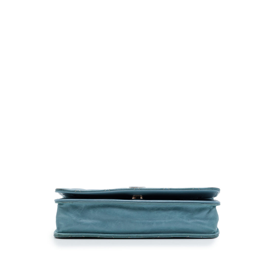Chanel CC Matelassé Ombre Cuir verni et vieilli Cuir de veau Cristal Wallet on Chain