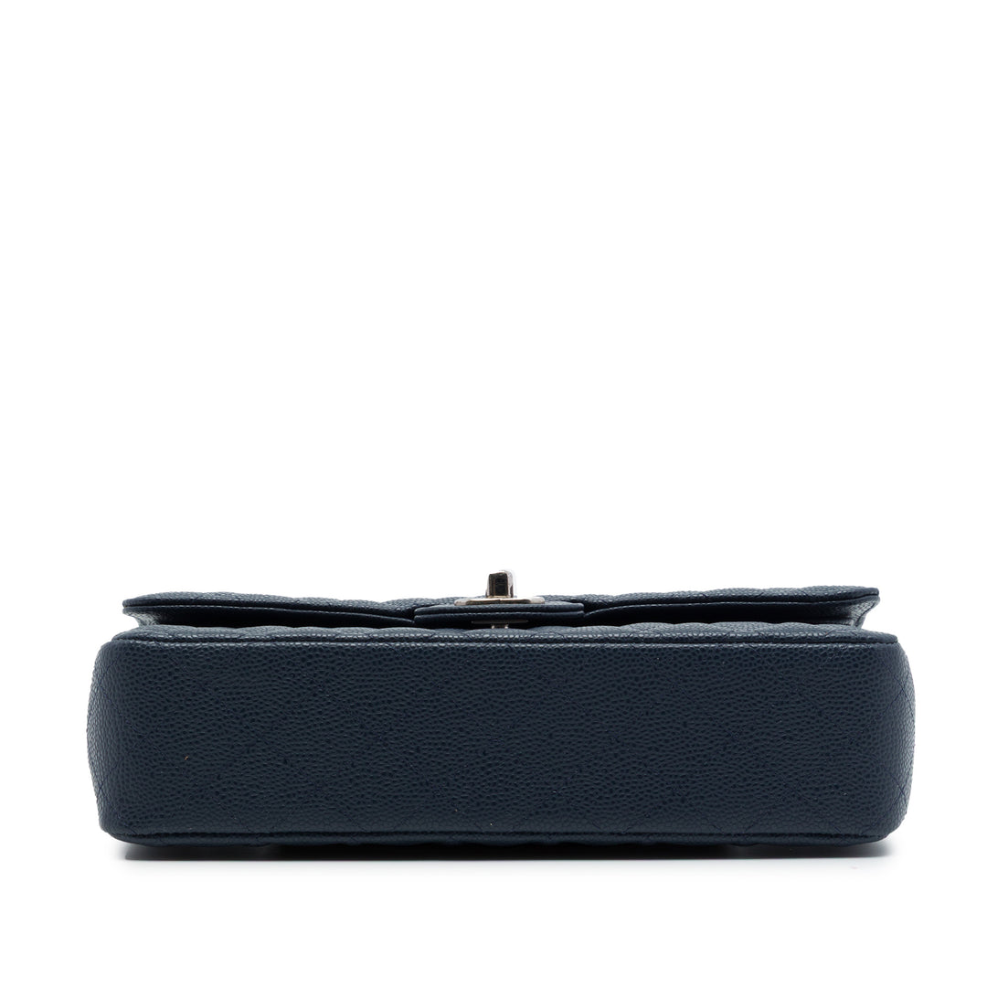 Chanel Classic Double rabat Moyen Cuir caviar Bleu – vue 3 – GABY PARIS