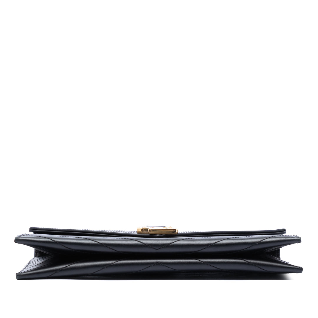 Saint Laurent Cuir d’agneau Chevron Monogram Pochette