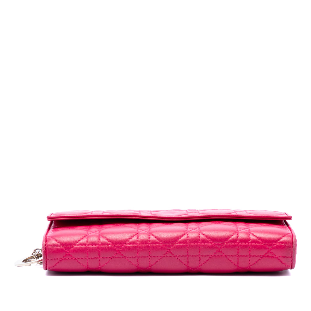 Dior Cannage Lady Dior Wallet on Chain Cuir d'agneau Rose – vue 3 – GABY PARIS