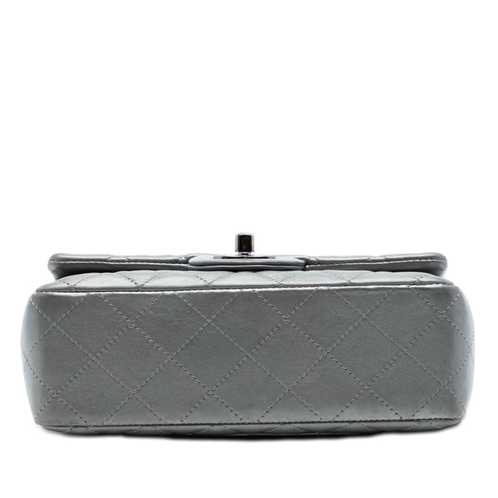 Chanel Mini Rectangular Classic Metallic Cuir d’agneau Simple rabat