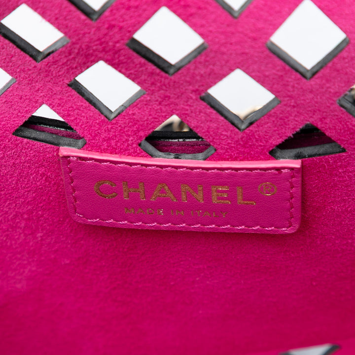 Chanel Large perforé Cuir de veau See Through à rabat