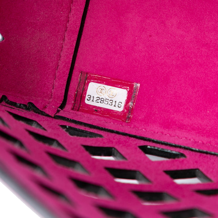 Chanel Large perforé Cuir de veau See Through à rabat