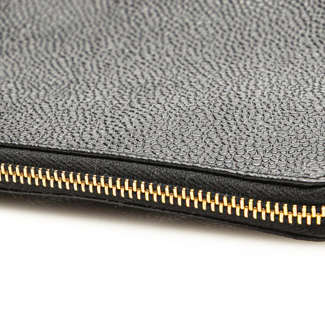 Chanel CC Caviar Cosmetic Pochette Noir