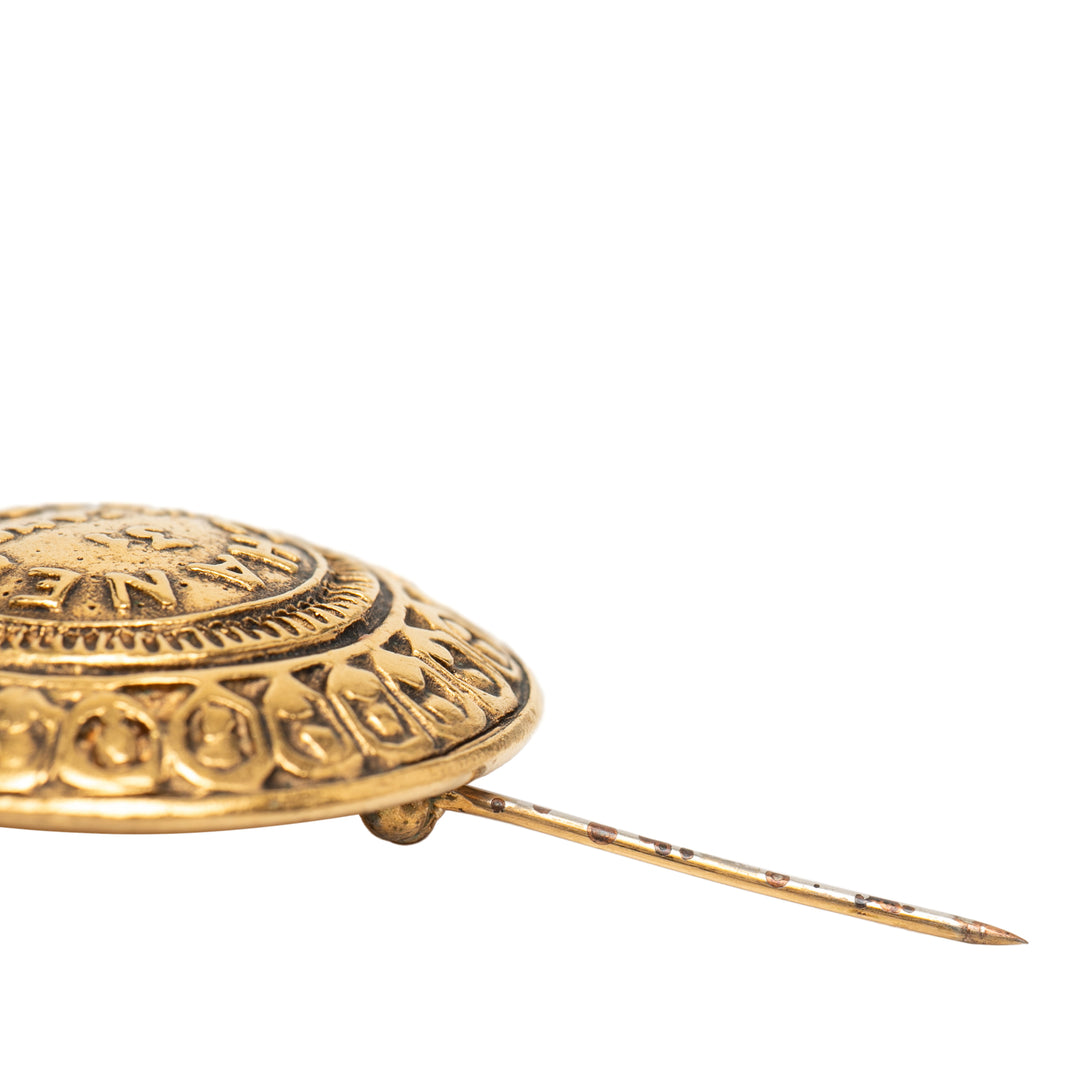 Chanel Doré Plated 31 Rue Cambon Round Broche Doré – GABY PARIS Authentique