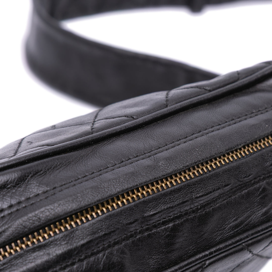Chanel Mini Quilted Cuir d’agneau Camera Sac porté croisé Noir