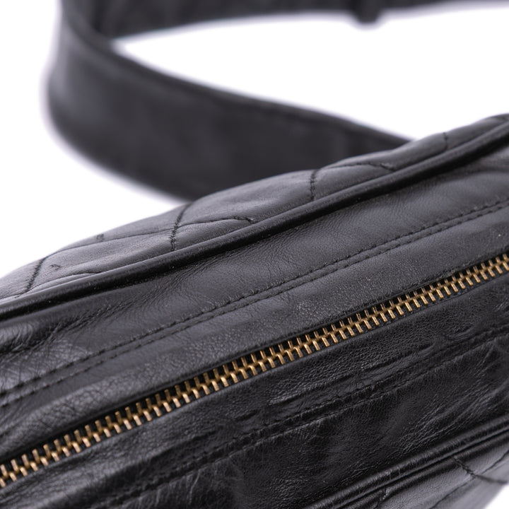 Chanel Mini Quilted Cuir d’agneau Camera Sac porté croisé Noir