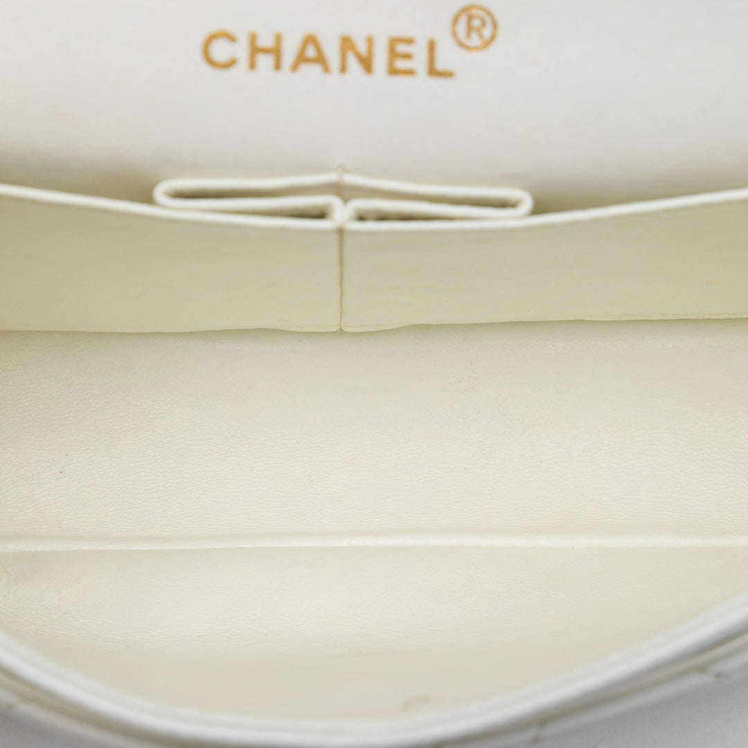 Chanel Classic Double rabat Petit Cuir d'agneau Blanc – vue 4 – GABY PARIS