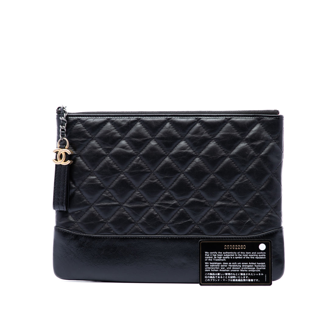 Chanel Medium Matelassé vieilli Cuir de veau Gabrielle O Étui Pochette