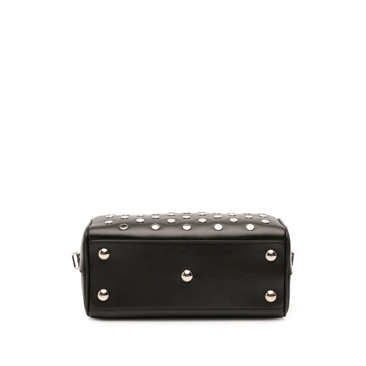 Saint Laurent Sac à main clouté Classic Duffle Baby Noir – vue 3 – GABY PARIS