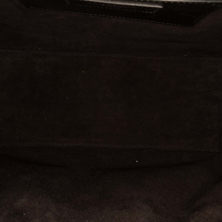 Saint Laurent Sac à main clouté Classic Duffle Baby Noir – vue 4 – GABY PARIS