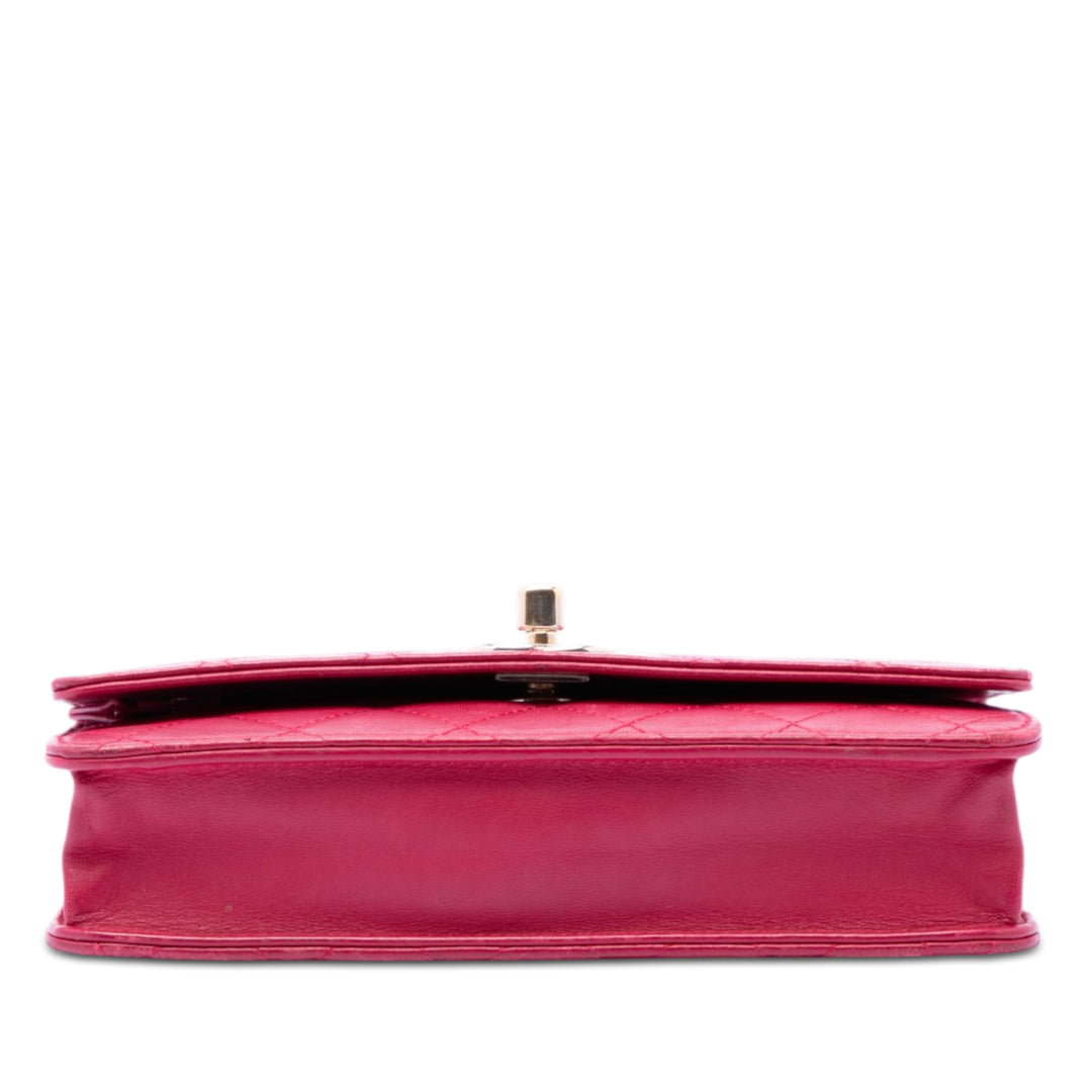 Chanel Matelassé Cuir d’agneau Trendy CC Wallet on Chain