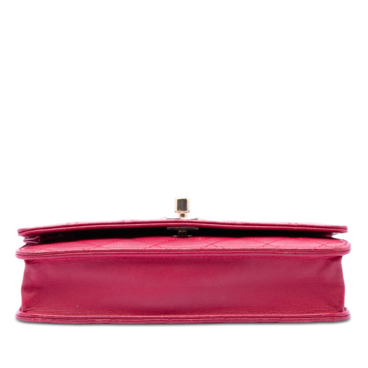 Chanel Matelassé Cuir d’agneau Trendy CC Wallet on Chain