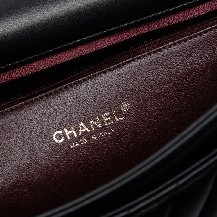 Chanel CC Chevron Matelassé Cuir d’agneau Simple rabat