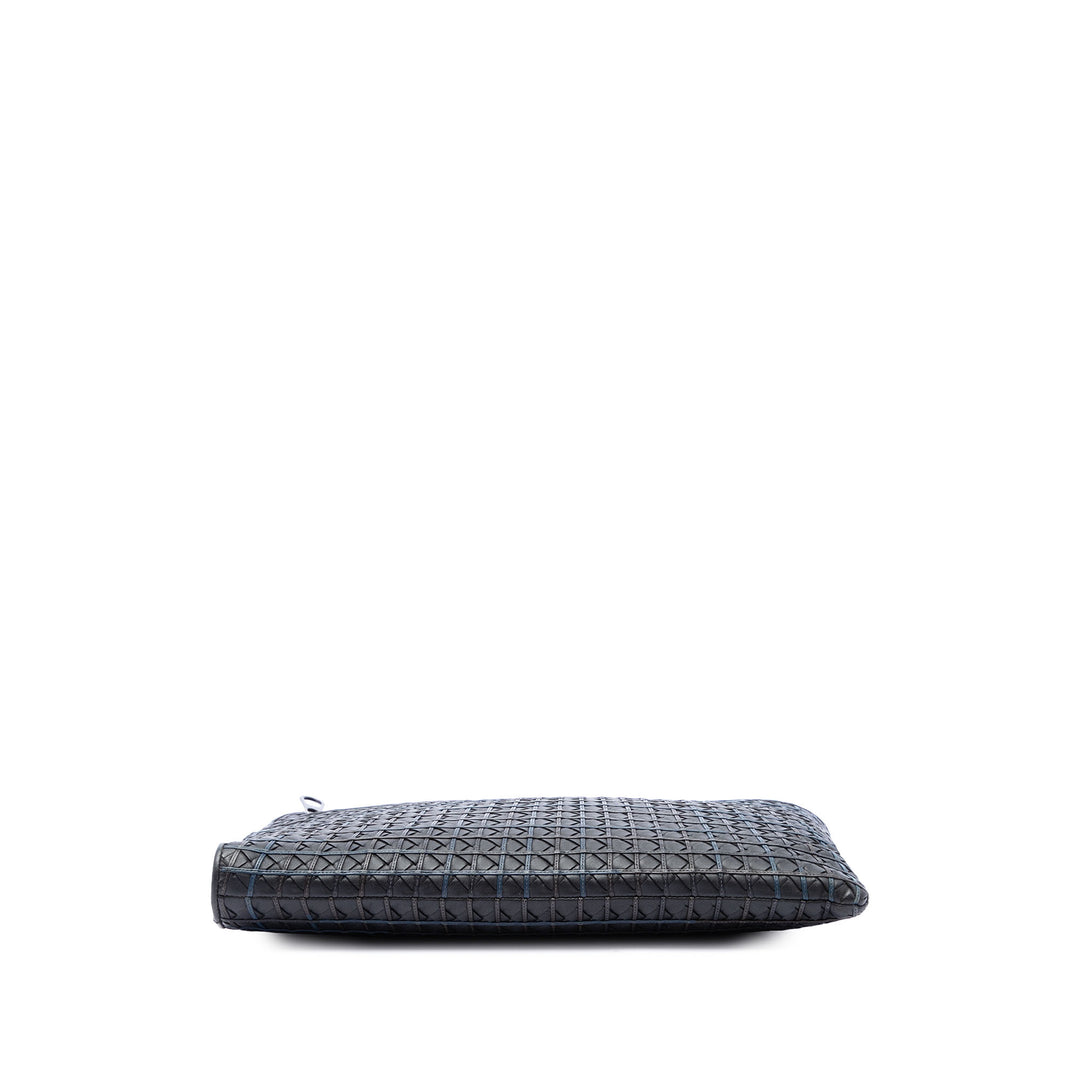 Bottega Veneta Pochette Intrecciato Surpiqué nappa Noir – vue 3 – GABY PARIS