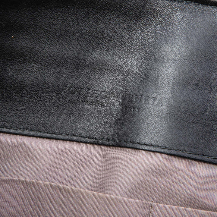 Bottega Veneta Pochette Intrecciato Surpiqué nappa Noir – vue 5 – GABY PARIS